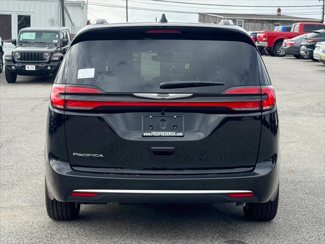 2026 Chrysler Pacifica Pinnacle