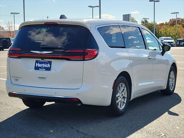 2026 Chrysler Pacifica PACIFICA SELECT 2026 Chrysler Pacifica PACIFICA SELECT