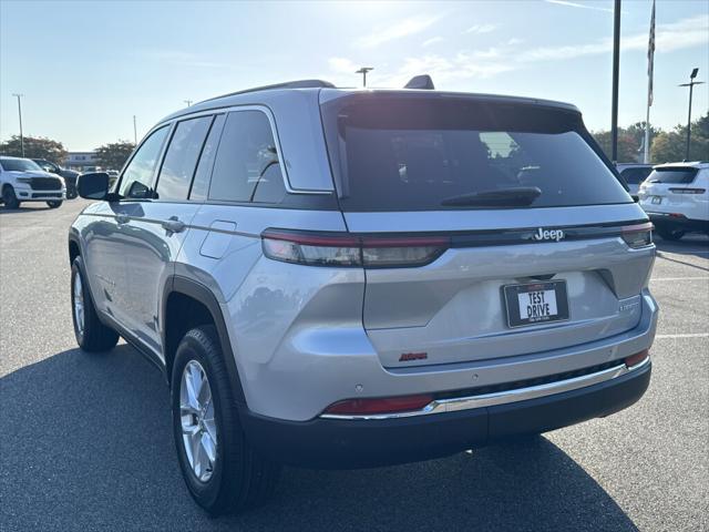 2025 Jeep Grand Cherokee GRAND CHEROKEE LAREDO X 4X2 2025 Jeep Grand Cherokee GRAND CHEROKEE LAREDO X 4X2