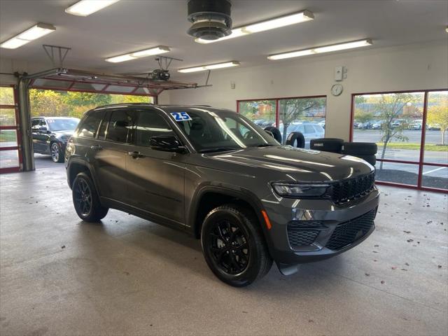 2025 Jeep Grand Cherokee GRAND CHEROKEE ALTITUDE X 4X4