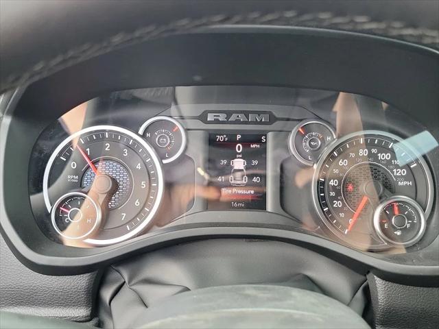 2026 Ram 1500 Big Horn Crew Cab 4x2 5'7" Box