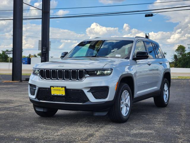 2025 Jeep Grand Cherokee GRAND CHEROKEE LAREDO X 4X2