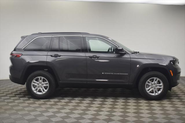 2025 Jeep Grand Cherokee GRAND CHEROKEE LAREDO 4X4 2025 Jeep Grand Cherokee GRAND CHEROKEE LAREDO 4X4