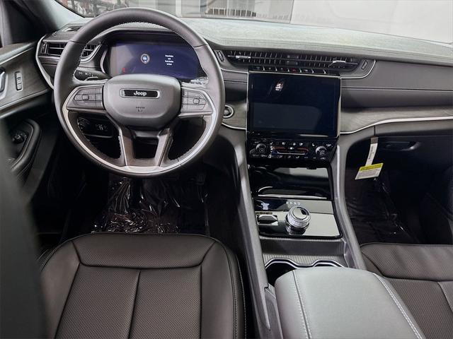 2025 Jeep Grand Cherokee GRAND CHEROKEE LIMITED 4X4 2025 Jeep Grand Cherokee GRAND CHEROKEE LIMITED 4X4