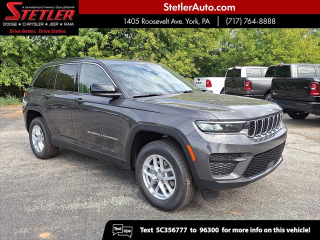 2025 Jeep Grand Cherokee GRAND CHEROKEE LAREDO X 4X4