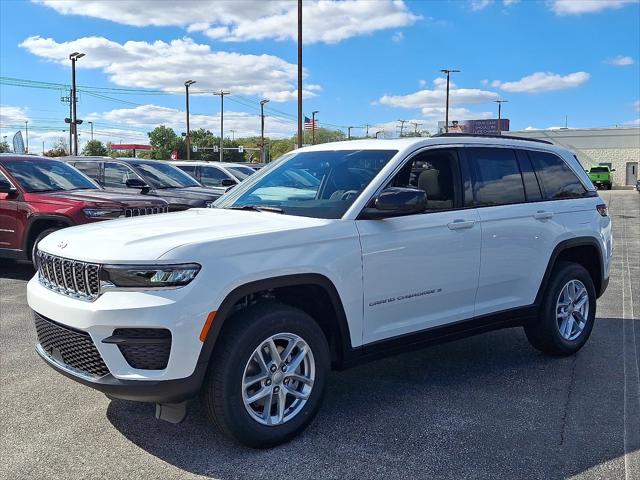 2025 Jeep Grand Cherokee Laredo X 4x4