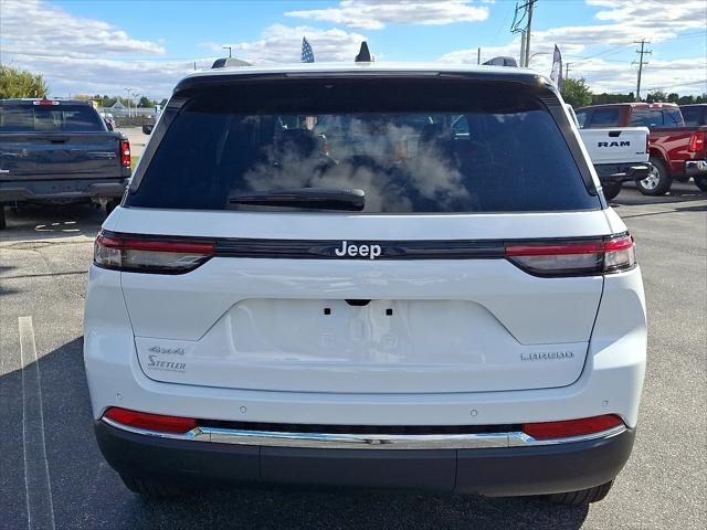 2025 Jeep Grand Cherokee Laredo X 4x4