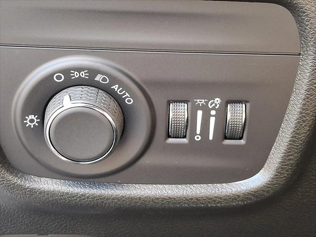 2025 Jeep Grand Cherokee Laredo X 4x4
