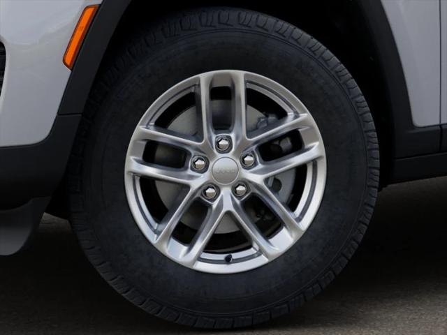 2025 Jeep Grand Cherokee Laredo X 4x4