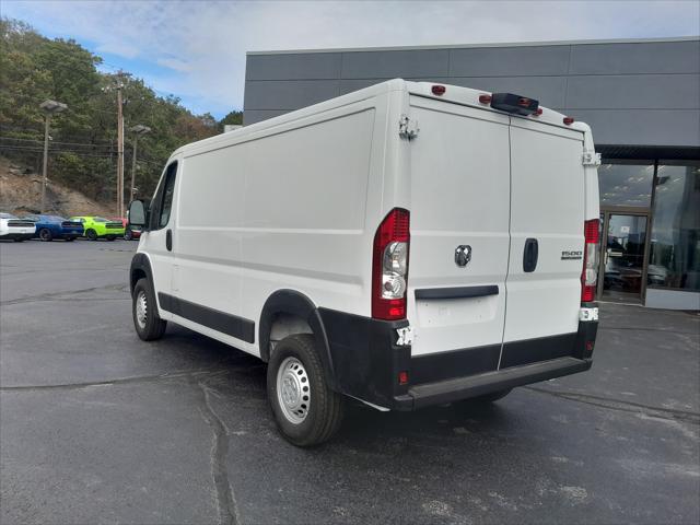 2026 Ram ProMaster Cargo Van Tradesman Low Roof 136" WB w/Pass Seat