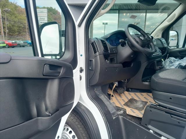 2026 Ram ProMaster Cargo Van Tradesman Low Roof 136" WB w/Pass Seat
