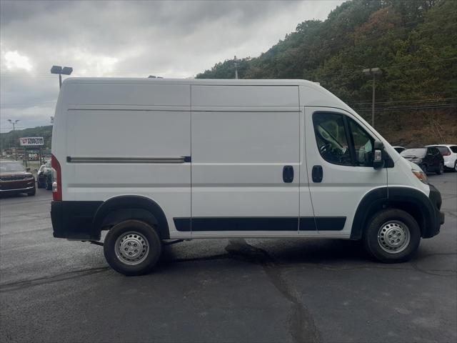 2026 Ram ProMaster Cargo Van Tradesman High Roof 136" WB w/Pass Seat