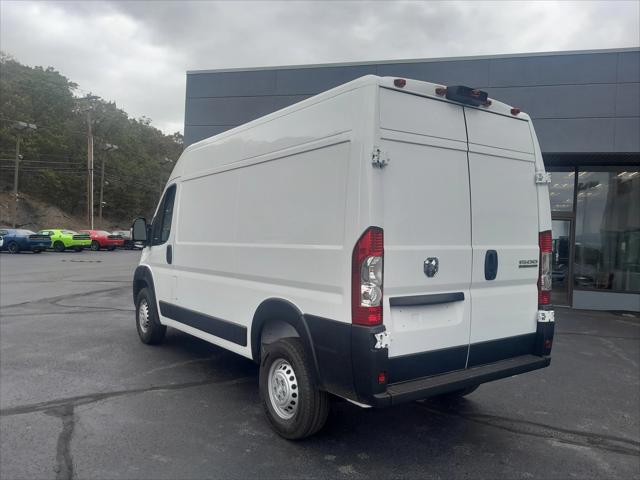 2026 Ram ProMaster Cargo Van Tradesman High Roof 136" WB w/Pass Seat