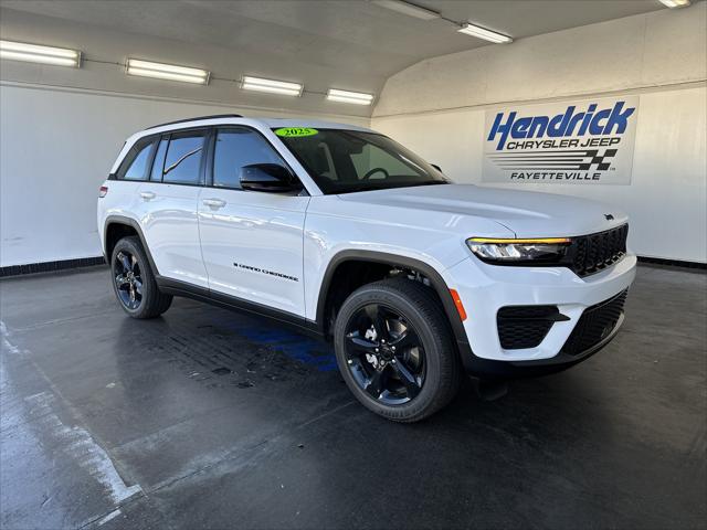 2025 Jeep Grand Cherokee GRAND CHEROKEE ALTITUDE X 4X4