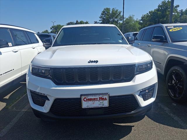 2025 Jeep Grand Cherokee GRAND CHEROKEE LIMITED 4X4 2025 Jeep Grand Cherokee GRAND CHEROKEE LIMITED 4X4