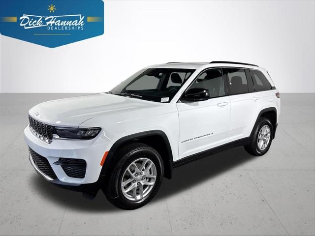 2025 Jeep Grand Cherokee GRAND CHEROKEE LAREDO X 4X4