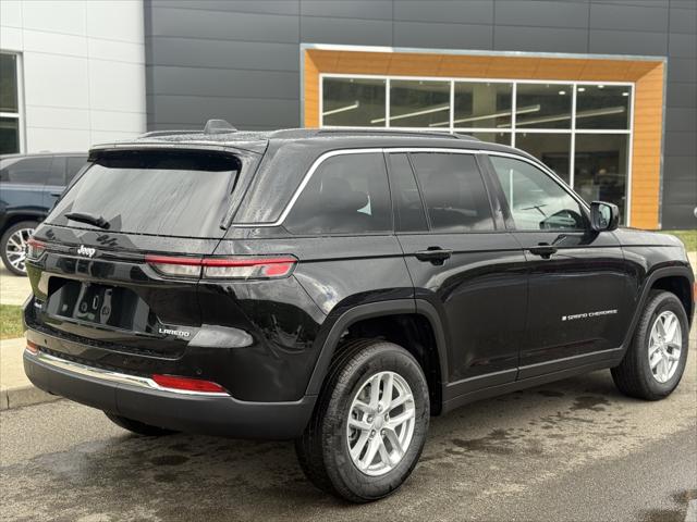 2025 Jeep Grand Cherokee GRAND CHEROKEE LAREDO X 4X4