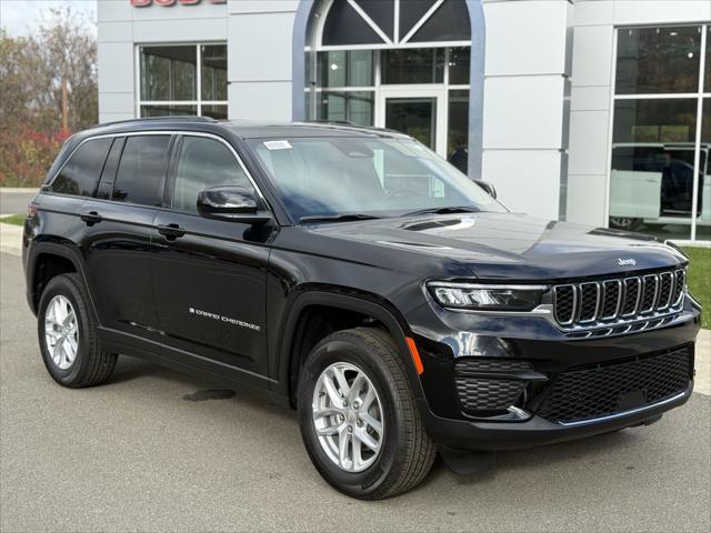 2025 Jeep Grand Cherokee GRAND CHEROKEE LAREDO X 4X4 2025 Jeep Grand Cherokee GRAND CHEROKEE LAREDO X 4X4