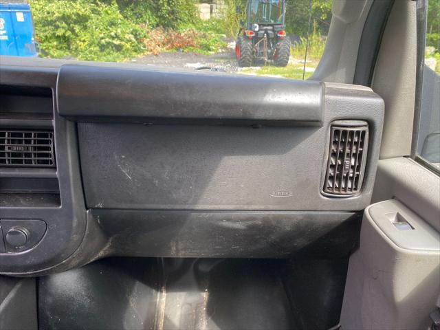 2022 GMC Savana Cutaway Work Van