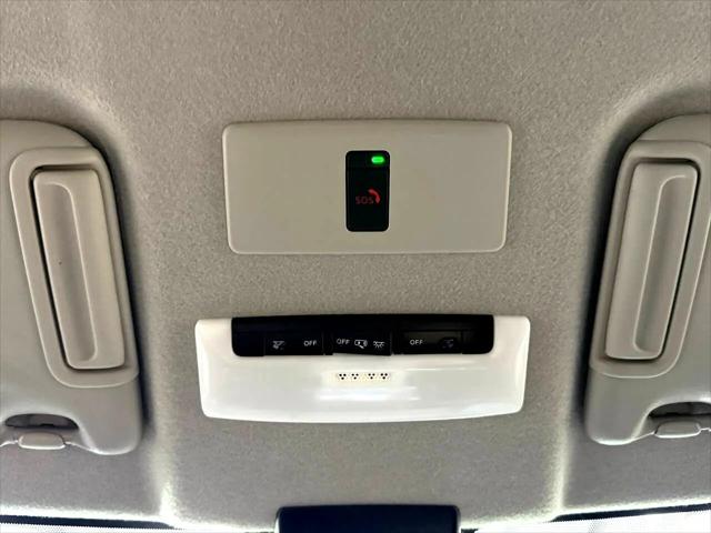2022 Nissan Kicks SR Xtronic CVT