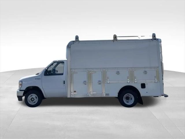2026 Ford E-350 Cutaway E-Series Cutaway
