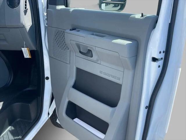 2026 Ford E-350 Cutaway E-Series Cutaway