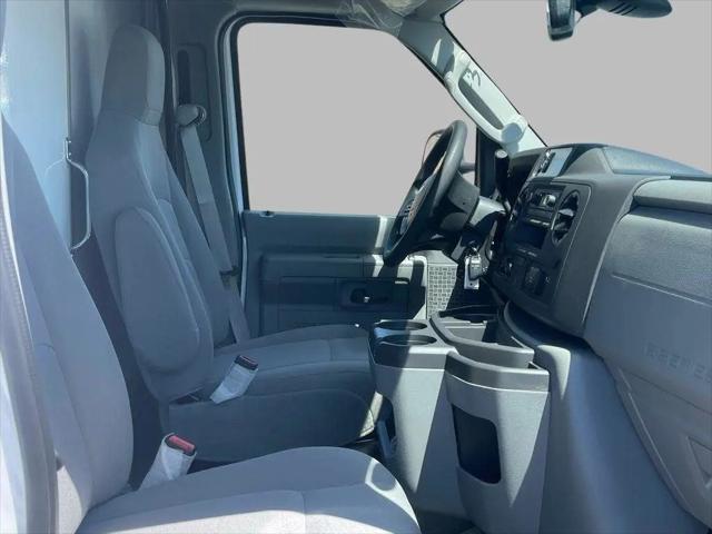 2026 Ford E-350 Cutaway E-Series Cutaway
