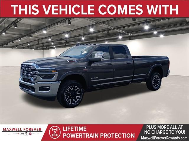 2025 RAM 3500 Limited Crew Cab 4x4 8 Box