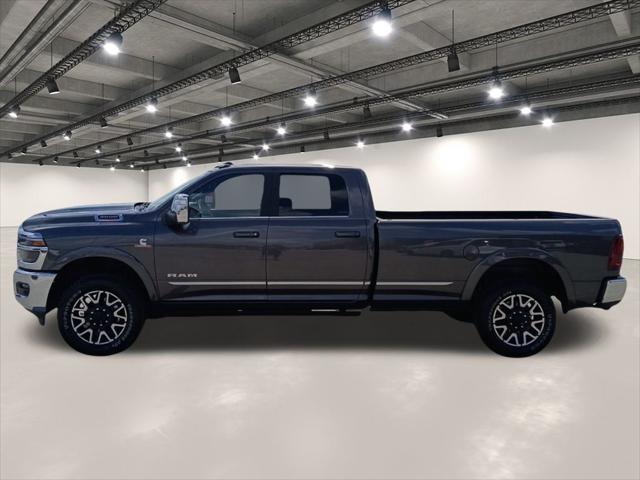 2025 RAM 3500 Limited Crew Cab 4x4 8 Box