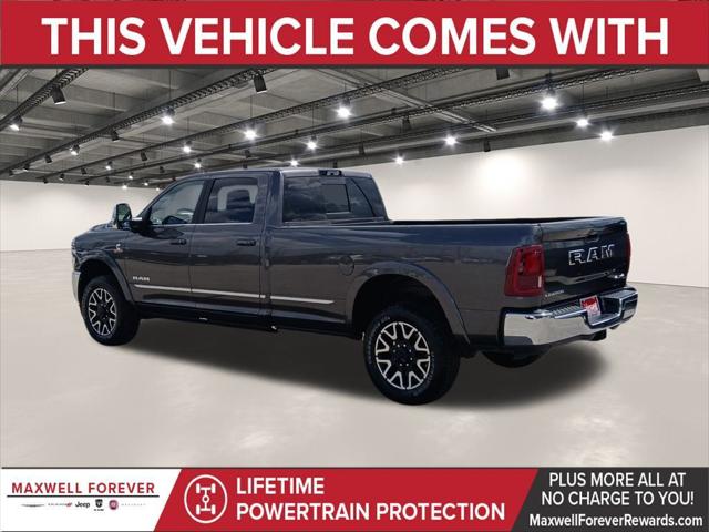 2025 RAM 3500 Limited Crew Cab 4x4 8 Box