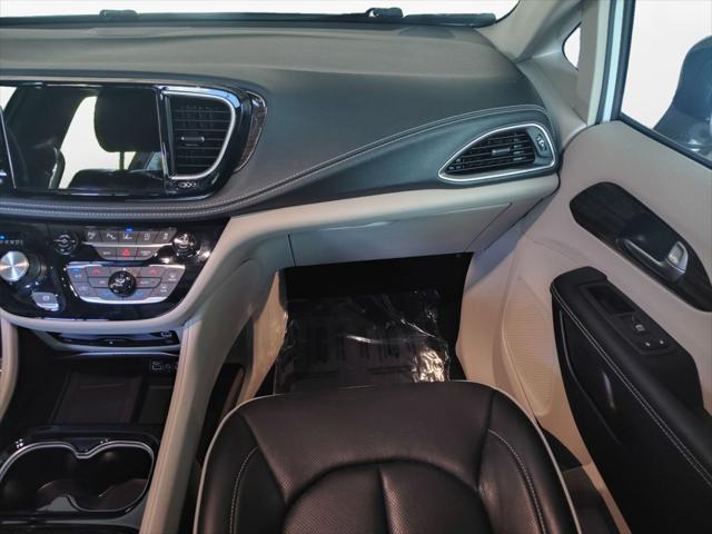 2023 Chrysler Pacifica Limited AWD