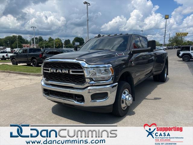 2019 RAM 3500 Tradesman Crew Cab 4x4 8 Box