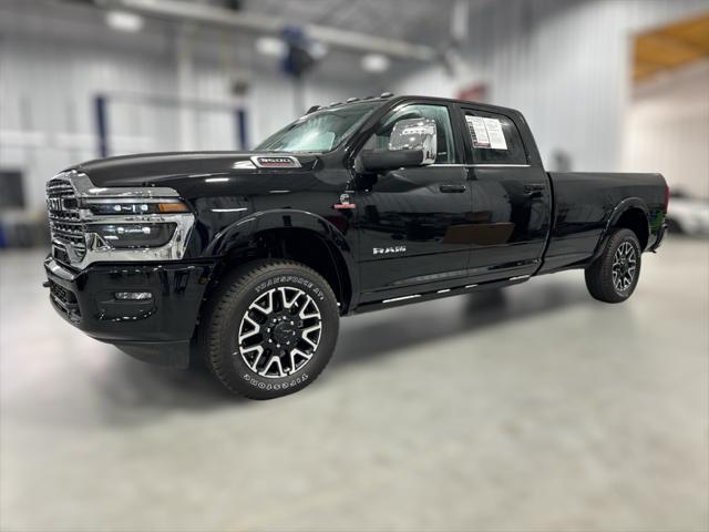 2025 RAM 3500 Limited Longhorn Crew Cab 4x4 8 Box