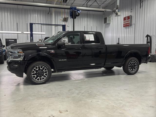 2025 RAM 3500 Limited Longhorn Crew Cab 4x4 8 Box