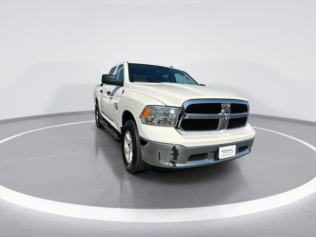 2022 RAM 1500 Classic Tradesman Crew Cab 4x4 57 Box
