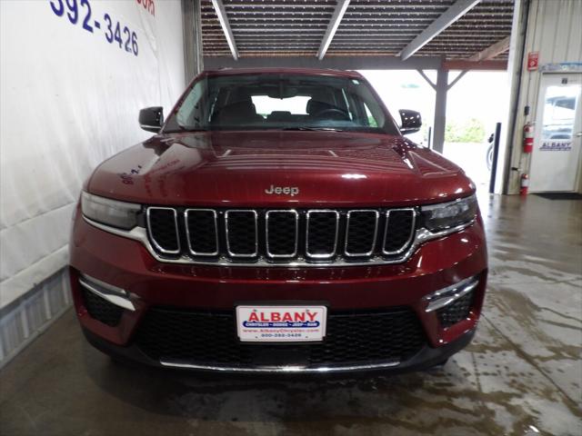 2023 Jeep Grand Cherokee Limited 4x4 2023 Jeep Grand Cherokee Limited 4x4