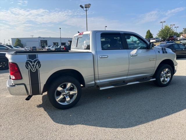 2017 RAM 1500 Big Horn Crew Cab 4x4 57 Box