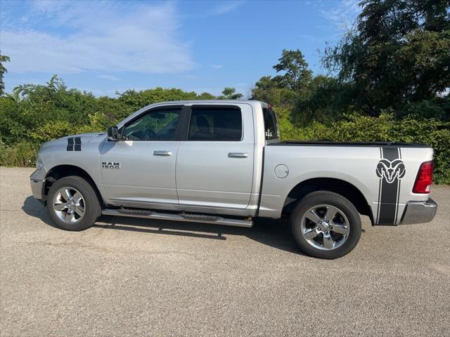 2017 RAM 1500 Big Horn Crew Cab 4x4 57 Box