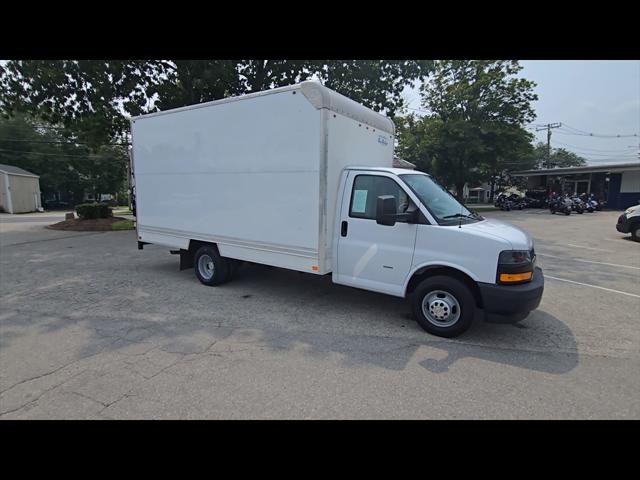 2018 Chevrolet Express Cutaway Work Van