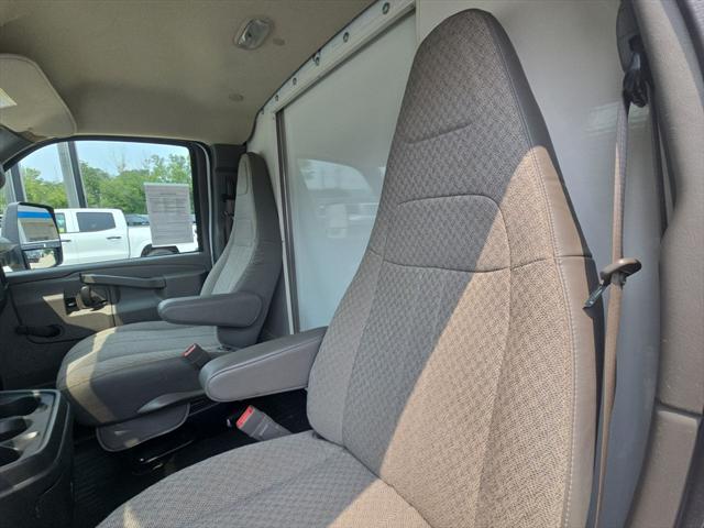 2018 Chevrolet Express Cutaway Work Van