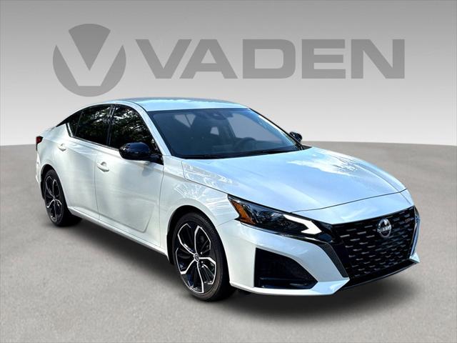 2024 Nissan Altima SR FWD