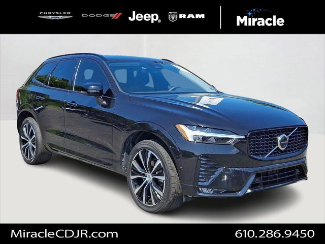 2023 Volvo XC60 B5 Plus Dark Theme 2023 Volvo XC60 B5 Plus Dark Theme