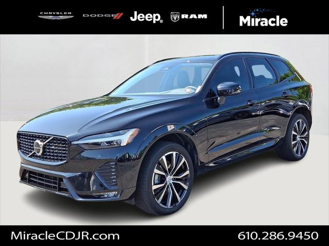 2023 Volvo XC60 B5 Plus Dark Theme 2023 Volvo XC60 B5 Plus Dark Theme