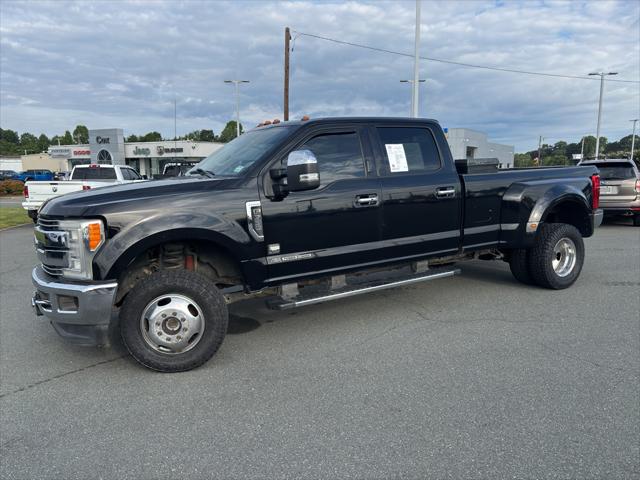 2017 Ford F-350 LARIAT