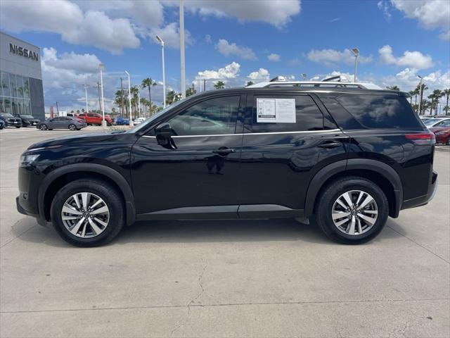 2023 Nissan Pathfinder SL FWD