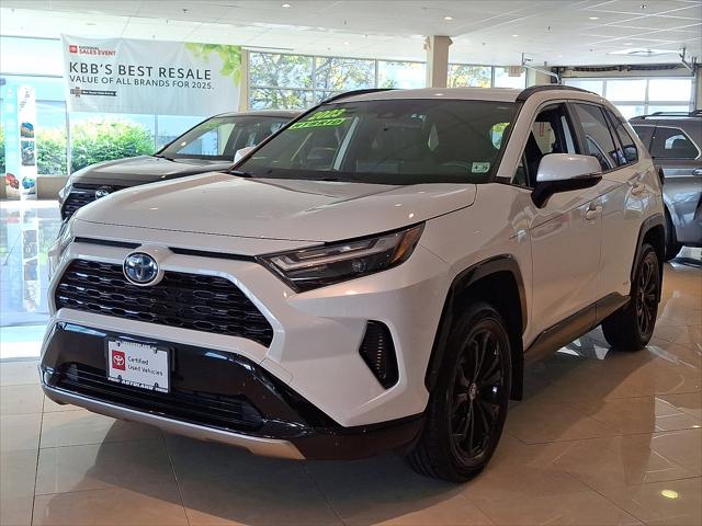2023 Toyota RAV4 Hybrid SE