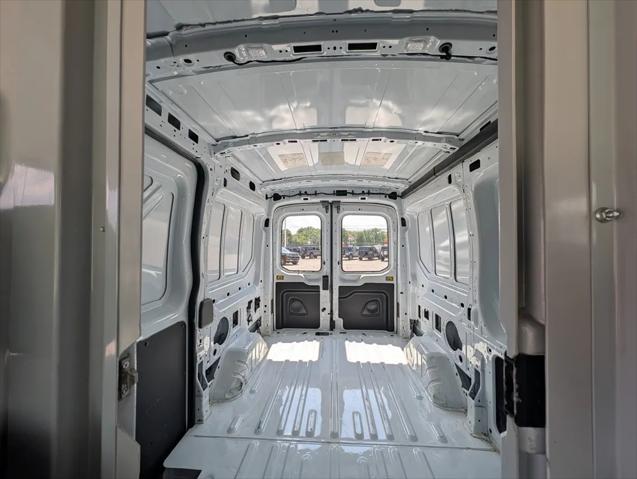 2022 Ford Transit-250 Cargo Van Base