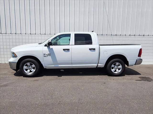 2023 RAM 1500 Classic SLT Crew Cab 4x2 57 Box 2023 RAM 1500 Classic SLT Crew Cab 4x2 57 Box