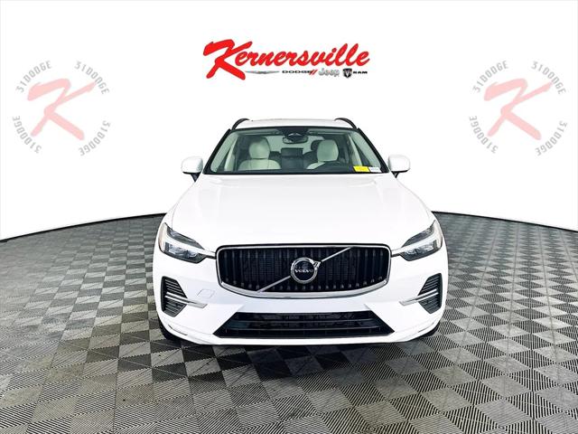 2022 Volvo XC60 B5 Momentum 2022 Volvo XC60 B5 Momentum