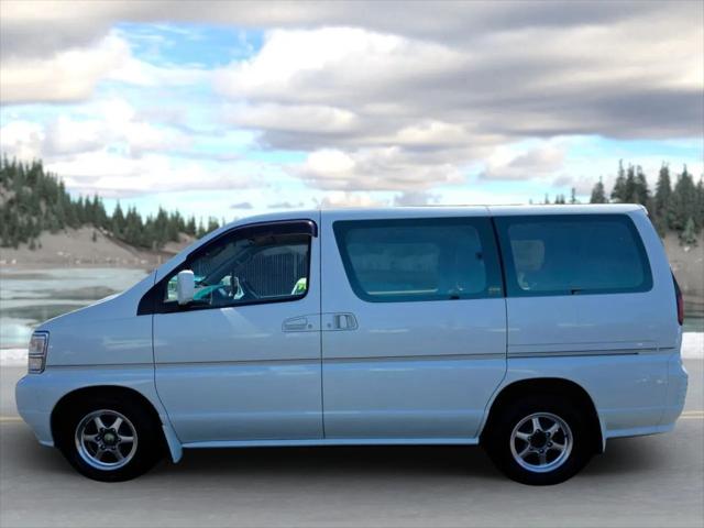 2000 Nissan El Grande VAN